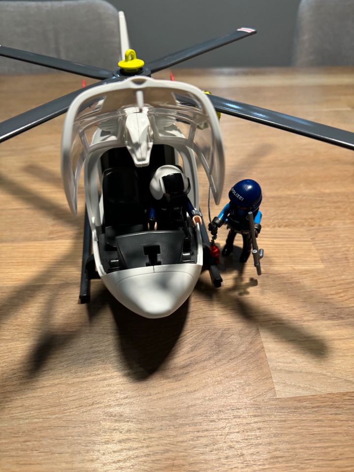 Playmobil Polizei Hubschrauber in Hamburg