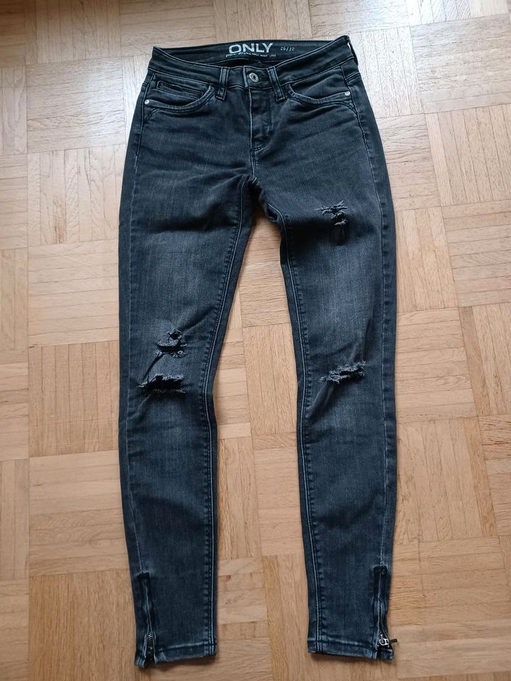 Jeans- Hose - Only - Gr. 26/32 in Hilden