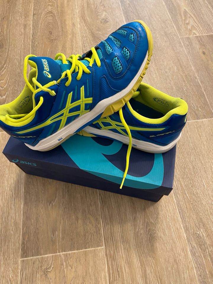 Asics Sportschuhe in Leipzig