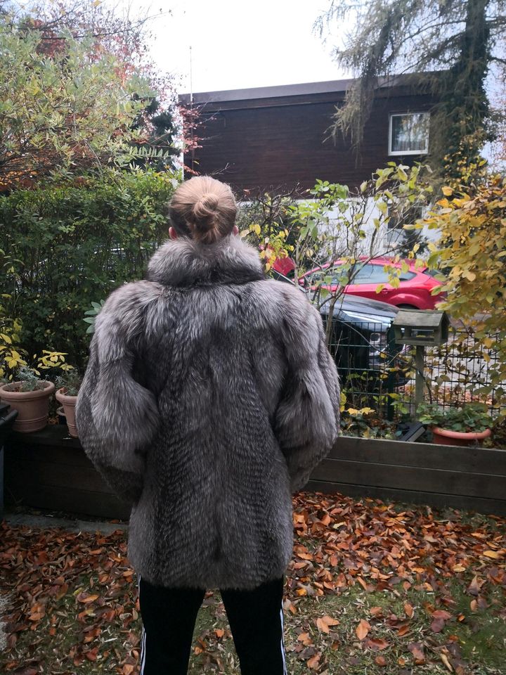 Pelz mantel echt Yves saint laurent vintage fourrures collection in Berlin