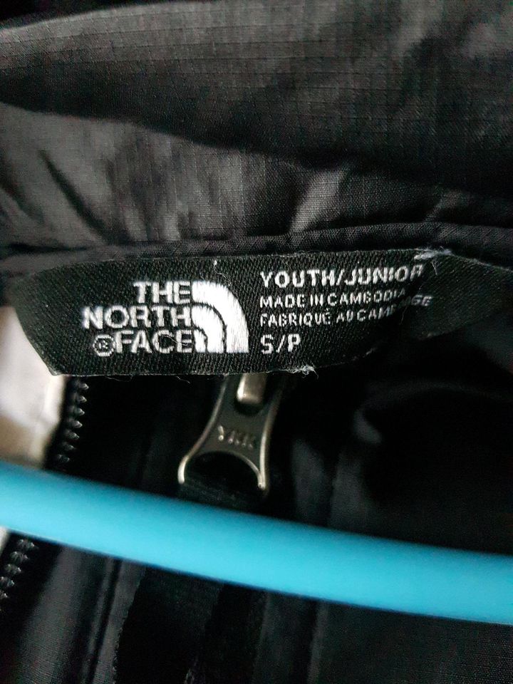 The North Face Jacke Gr.146 in Bremerhaven