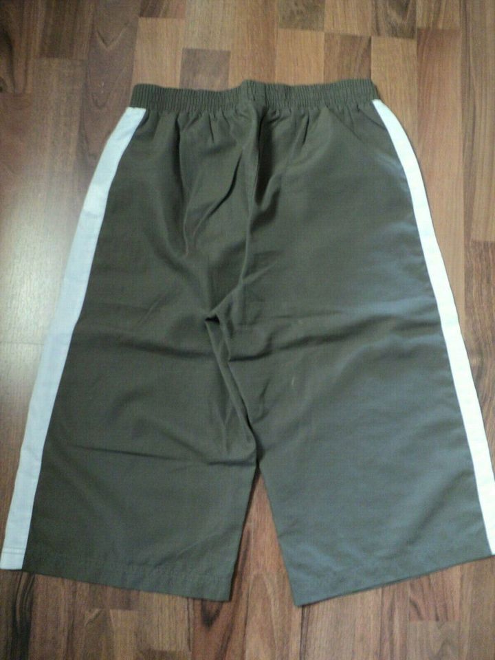 kurze  Hose Shorts Bermuda cargo STREET VIBE skater  khaki 152 in Wittichenau