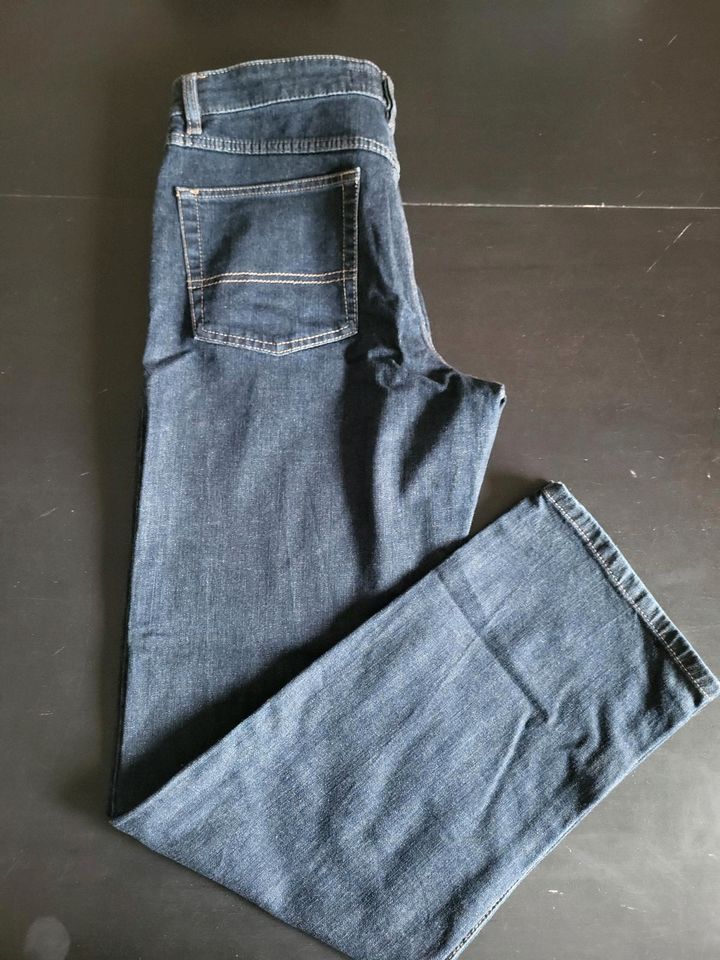 Herrenjeans Brax Carlos 34/34 in Hamburg