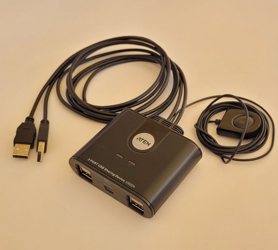 ATEN KM-Switch 2 Port USB Sharing Device US224 D353 in Beilngries