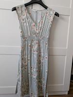 Geblümtes Kleid von H&M Mama - Größe XS Schleswig-Holstein - Bad Bramstedt Vorschau