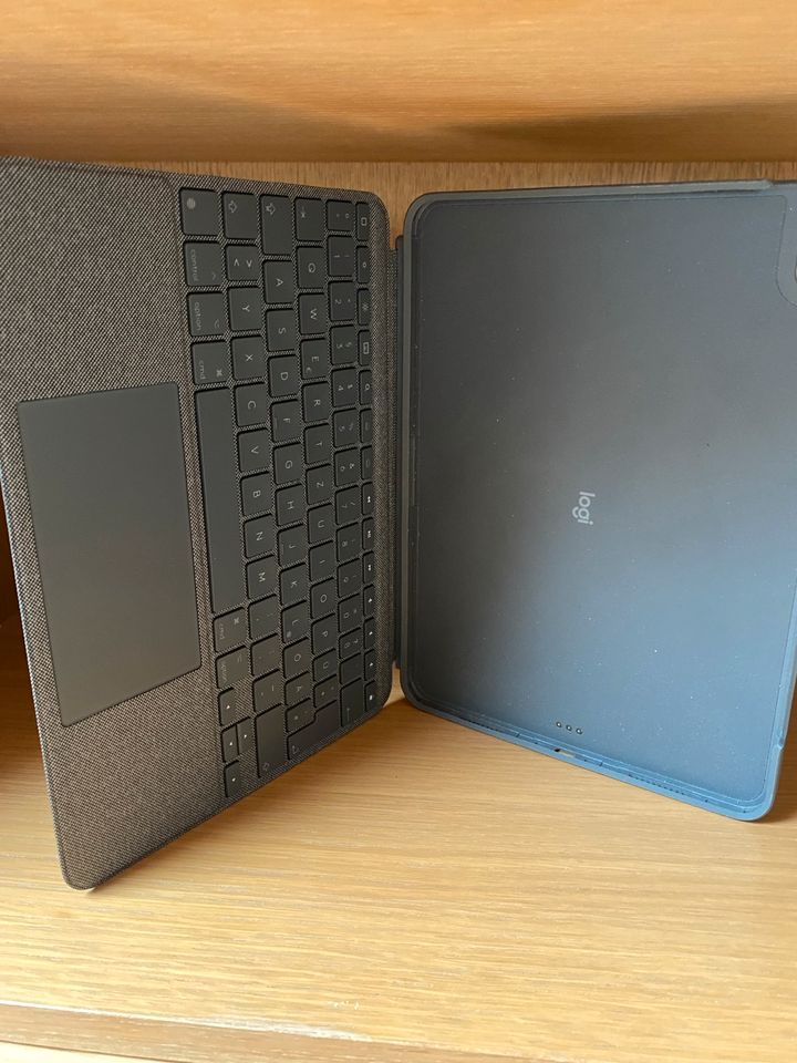 Logitech Combo Touch (iPad Air 4 & 5) in Pegnitz