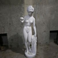 Venus mit Apfel Berlin - Hohenschönhausen Vorschau