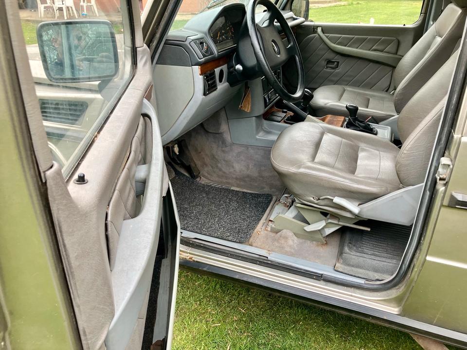Mercedes Benz G300 Mercedes G klasse mercedes G300 Allrad 4x4 in Loxstedt
