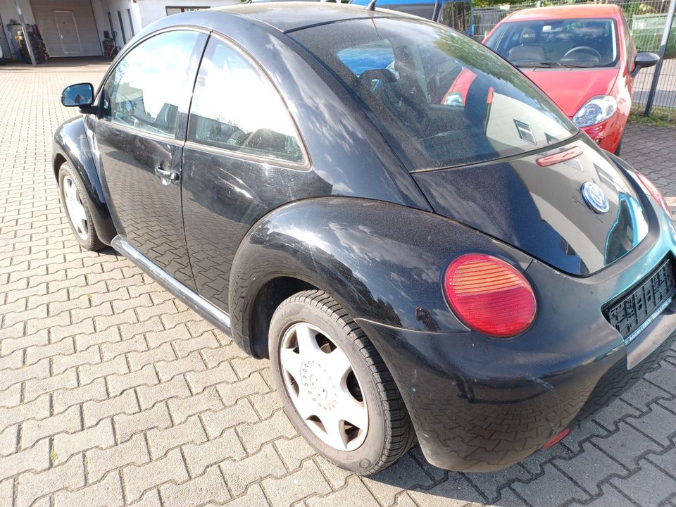 VW Beetle EZ12/99 2,0L 178t.km. Klima TÜV 2/2026 in Finsterwalde