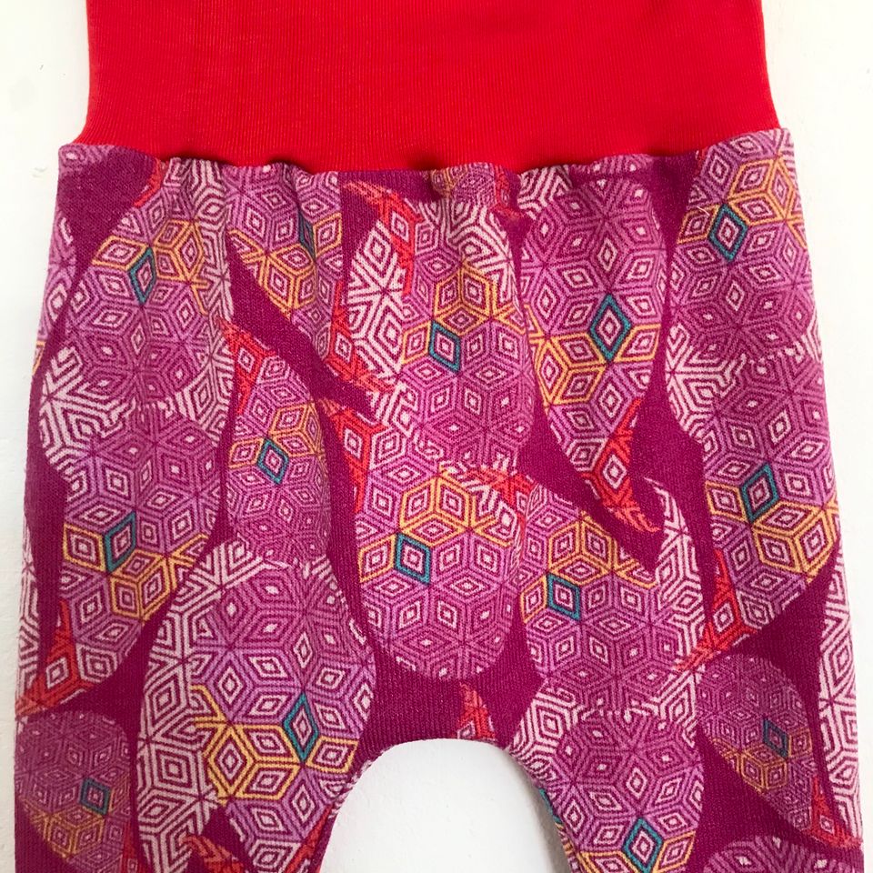 NEU Etsy Kinder Mädchen Stoffhose Wollhose Mitwachshose Pumphose in Leipzig