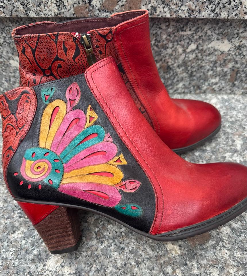 Laura Vita Stiefel Schuhe Lederschuhe Stiefeletten in 42 in Speyer