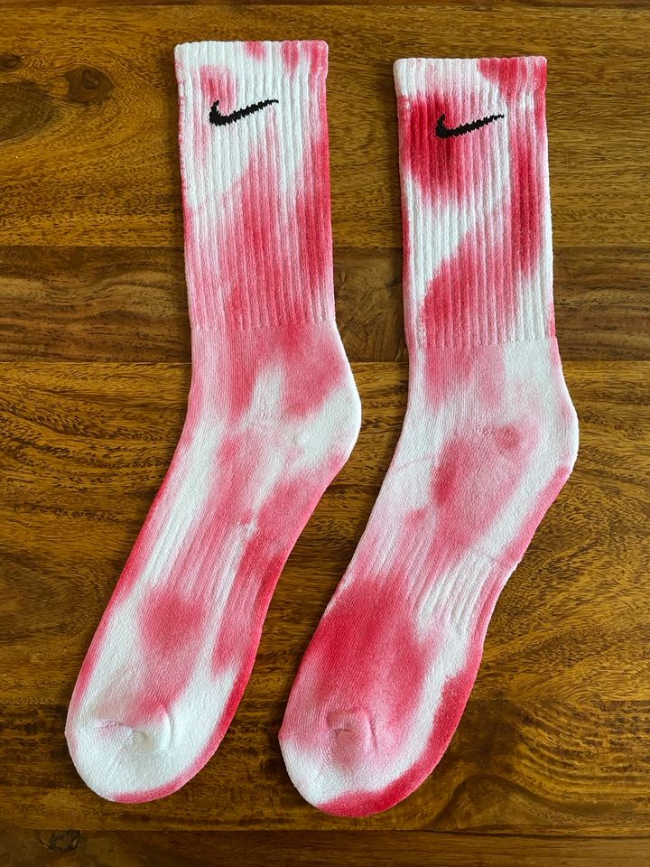 DIY Nike Socken Batik Gr 43-46 L in Niedersachsen - Osnabrück | eBay  Kleinanzeigen ist jetzt Kleinanzeigen