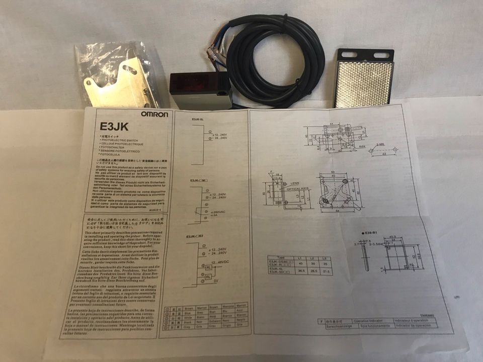 Omron Fotoschalter Optischer Sensor Lichtschranke E3JK in Saarbrücken