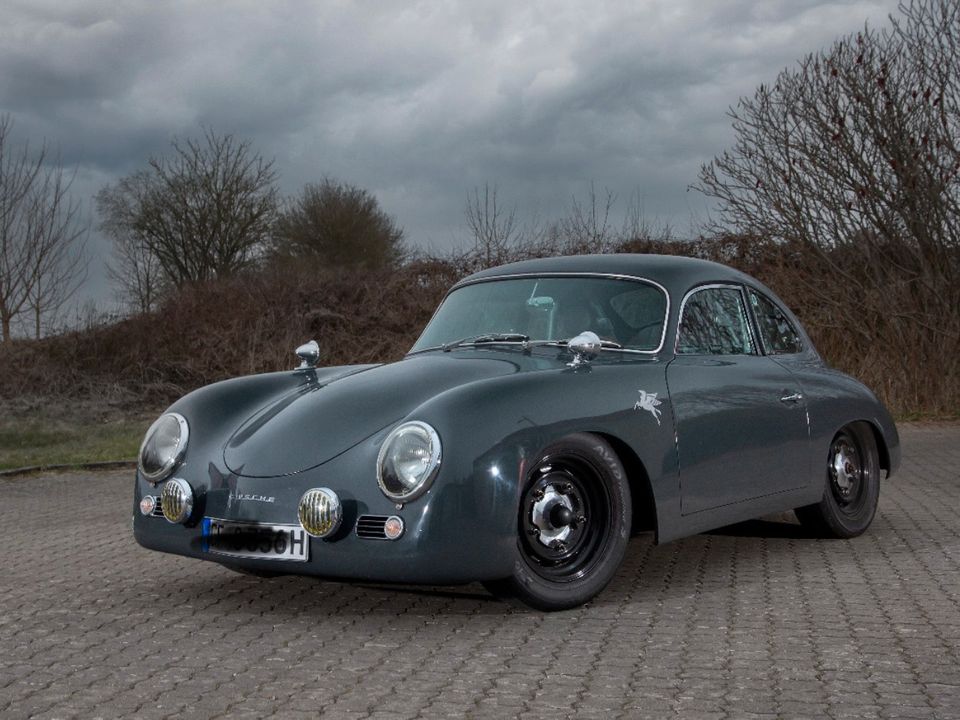 Porsche 356 Carrera GT Outlaw Nachbau JPS GFK Karosse in Wolfsburg