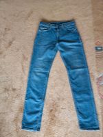 Jeans von Levi's Gr. 28/32 Lot 512 Nordrhein-Westfalen - Hückeswagen Vorschau