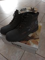 Star Wars Mandalorien Schuhe Gr. 45 NEU Nordrhein-Westfalen - Geseke Vorschau