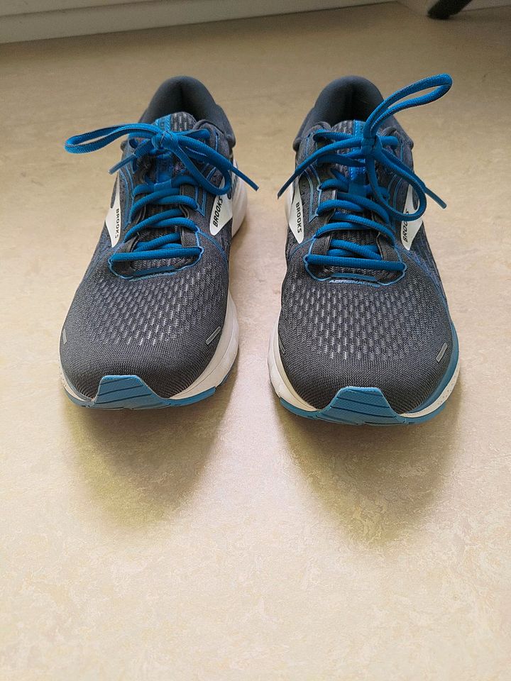 Brooks Sportschuhe (Gr. 45.5) zu verkaufen! in Frankfurt am Main