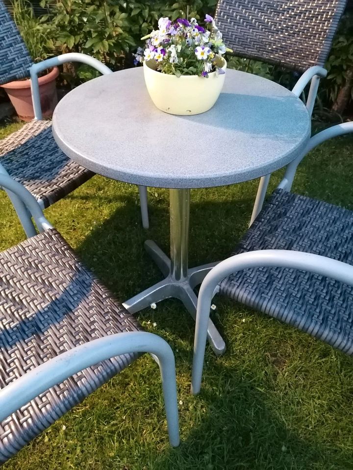 Tisch rund Stühle in Dortmund