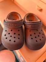 Crocs Schuhe Latschen Hausschuhe Brandenburg - Senftenberg Vorschau