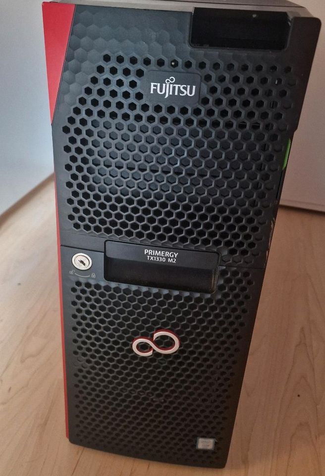 Fujitsu Server Primergy TX1330 M2 E3-1230 V5 3.4 GHz 16 GB 8 in Kaiserslautern