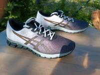 ASICS Laufschuhe Sportschuhe Größe 44 neuwertig Nordrhein-Westfalen - Kall Vorschau
