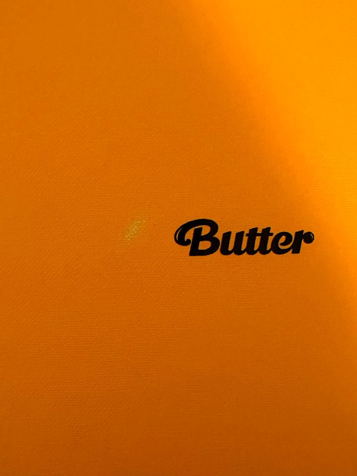 K-Pop- BTS Butter Album mit RM Photocard in Essen