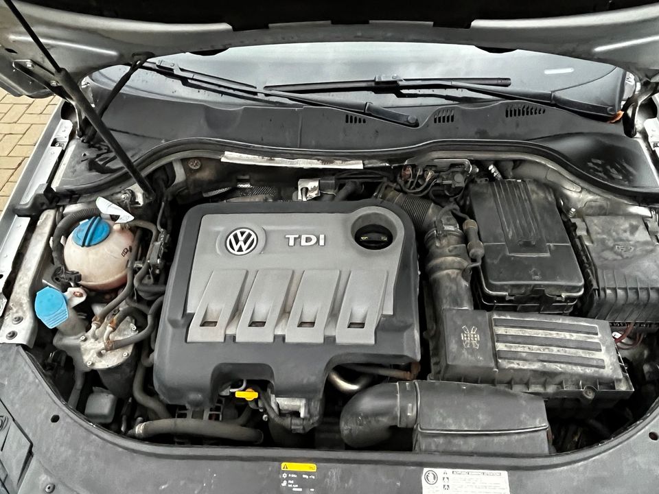 VW Passat 2.0TDI HIGHLINE DSG in Vienenburg