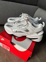 Nike Schuhe - 39 Niedersachsen - Wahrenholz Vorschau
