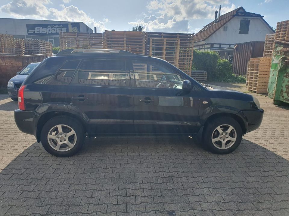 Hyundai Tucson 1. Hand 2WD in Niederkassel