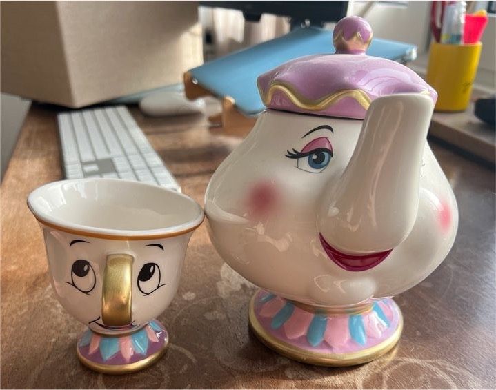 Disney Frau Teekanne und Tassimo Tee-Set in Siegen