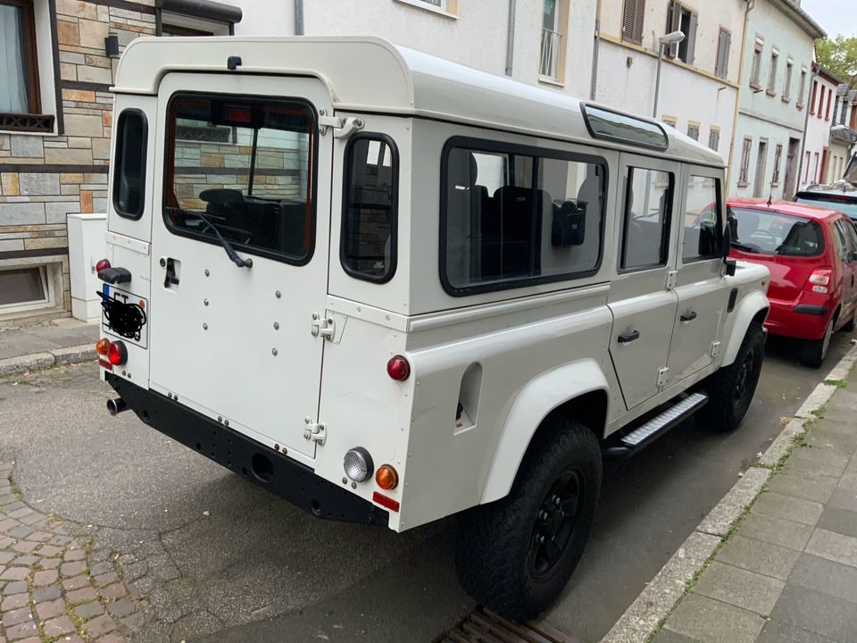 Land Rover Defender in Frankenthal (Pfalz)