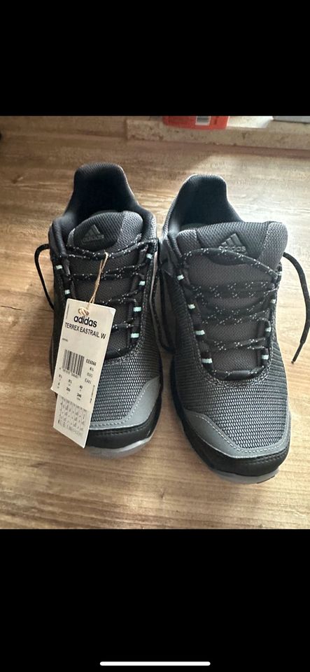 Adidas Terrex Schuhe in Markt Indersdorf