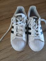 Adidas Sneaker Größe 36 weiß/ rosa Thüringen - Altenburg Vorschau