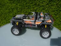Lego Technic 8297 Offroader/ Geländewagen mit Motor + LED´s Niedersachsen - Meerbeck Vorschau