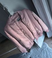 Montego Jacke in Satin-Optik rosé NEU Größe S Nordrhein-Westfalen - Dormagen Vorschau