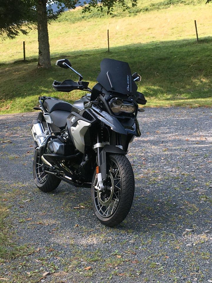 BMW R1250GS Style Triple Black 4 Pakete in Utzenfeld