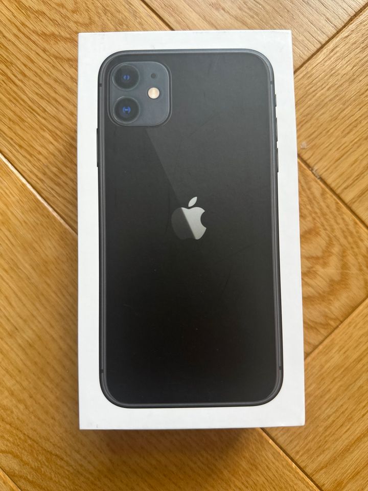 Apple Verpackung iPhone 11 - 128GB in Berlin