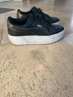 Puma Karmen Pop-Up Metallics Damen-Sneaker mit Plateau Nordrhein-Westfalen - Petershagen Vorschau