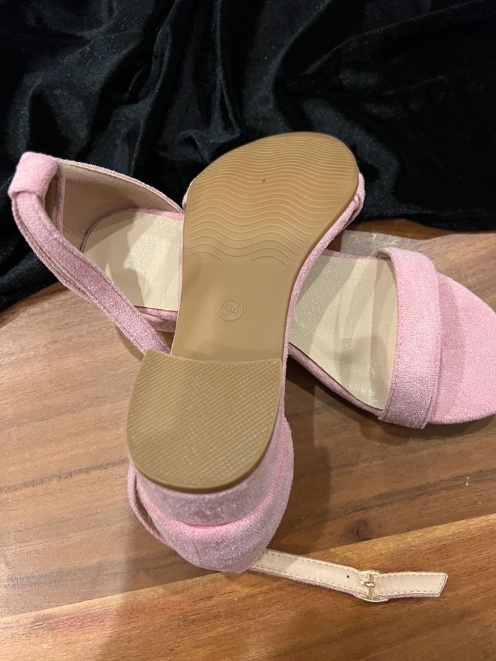 Sandalen Sandaletten Dirndlschuh Mädchen 34 rosa in Metten
