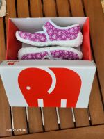 Haus Schuhe  Elefant Nordrhein-Westfalen - Salzkotten Vorschau