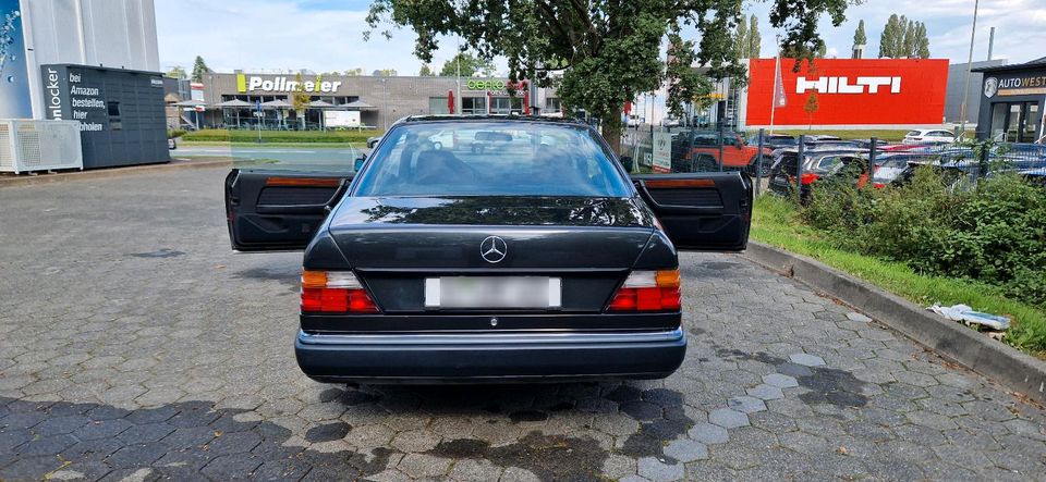 Mercedes 124C Coupe in Bielefeld