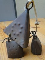 Sehr altes Glocken-Gebinde aus Metall (Messing?) Baden-Württemberg - Forst Vorschau