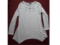NEU: Shirt Zipfelsaum Cut-Outs langärmelig wollweiß Gr. 36/38 Thüringen - Altenburg Vorschau