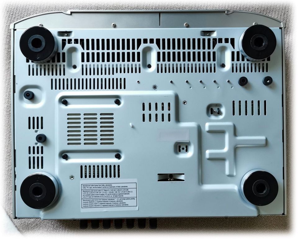 Marantz NR 1602 7.1-A/V-Receiver, champagner – netzwerkfähig in Göttingen