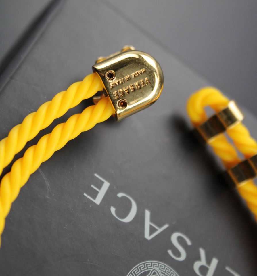Versace Armband gelb gold Damen Designer Schmuck Medusa mit Box in Duisburg