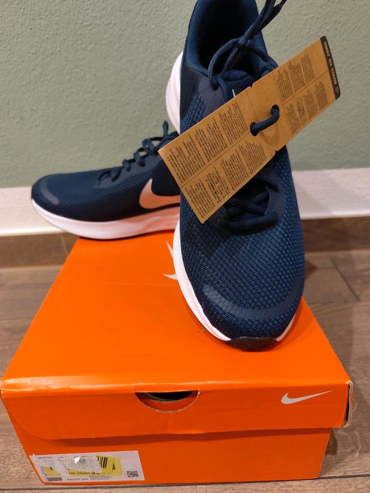 ❗NEU❗Nike Schuhe 45 Herren Sportschuhe Sneaker Laufschuhe in Bernau am Chiemsee
