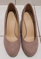 High Heels beige Größe 40 Hessen - Höchst im Odenwald Vorschau