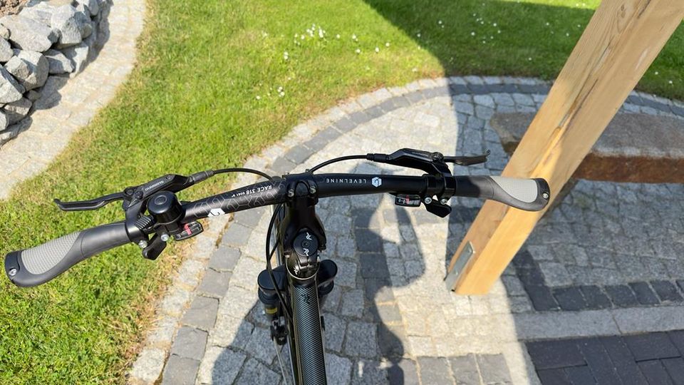 Radon Fahrrad Damen Neuwertig in Roitzsch