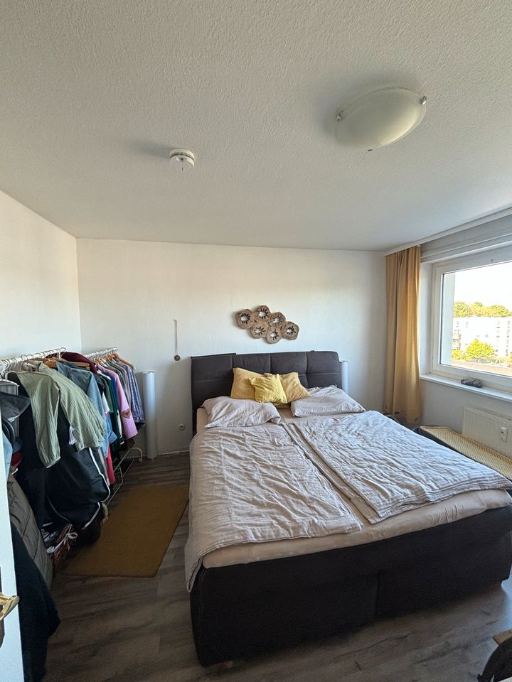 Helle, perfekt geschnitte 2 Zimmer/  3 Zimmer Wohnung mit Balkon in Lübeck