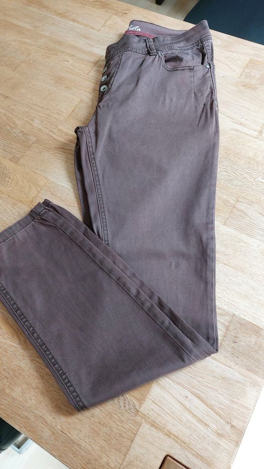 BUENA VISTA Jeans - braun - Mod. MALIBU - Gr. XL in Coesfeld
